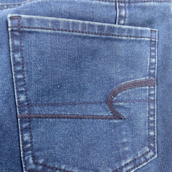 American Eagle Womens Jeans Size 8 Next Level Stretch Regular Dark Wash - Picture 9 of 12
